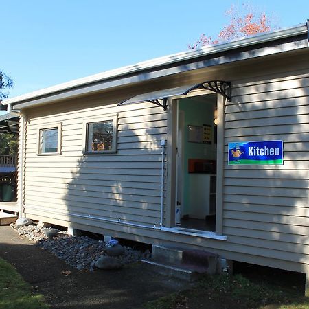Turangi Holiday Park 외부 사진